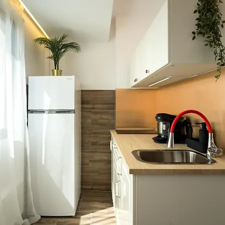 Aqua Lemon Apartment *
